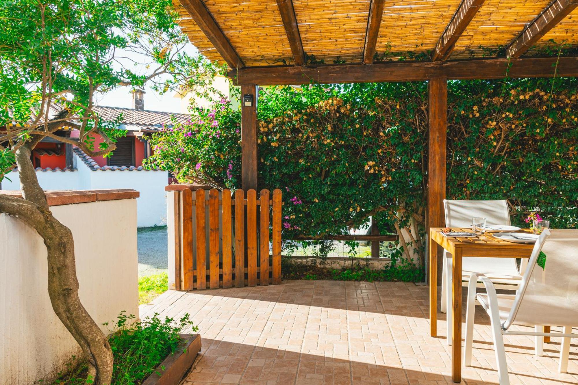 Case Vacanze Il Sogno 2 Porto Pino Luaran gambar