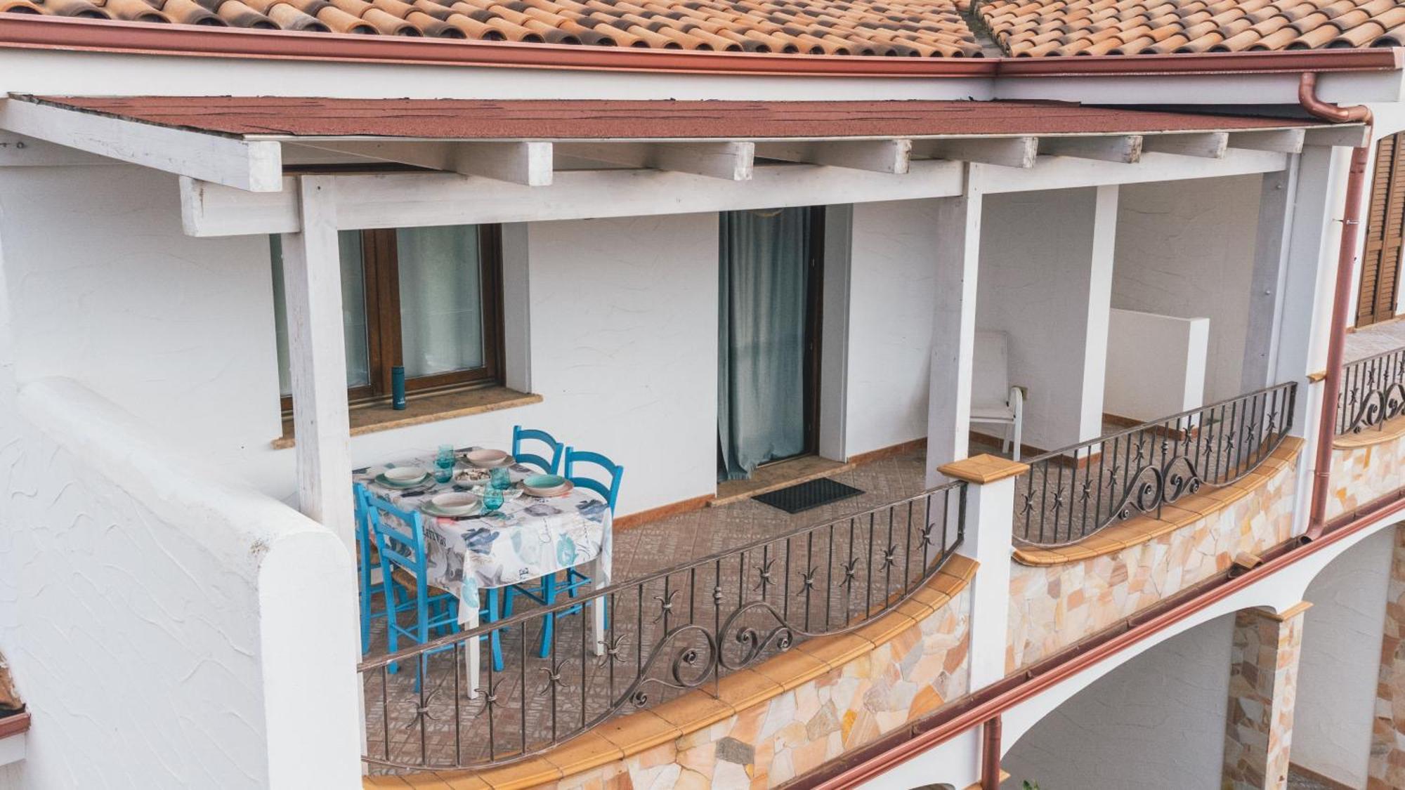 Case Vacanze Il Sogno 2 Porto Pino Bilik gambar